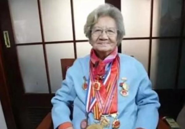 无锡恒鑫配资 表演艺术家“国民奶奶”陈奇去世从艺77年享年96岁！